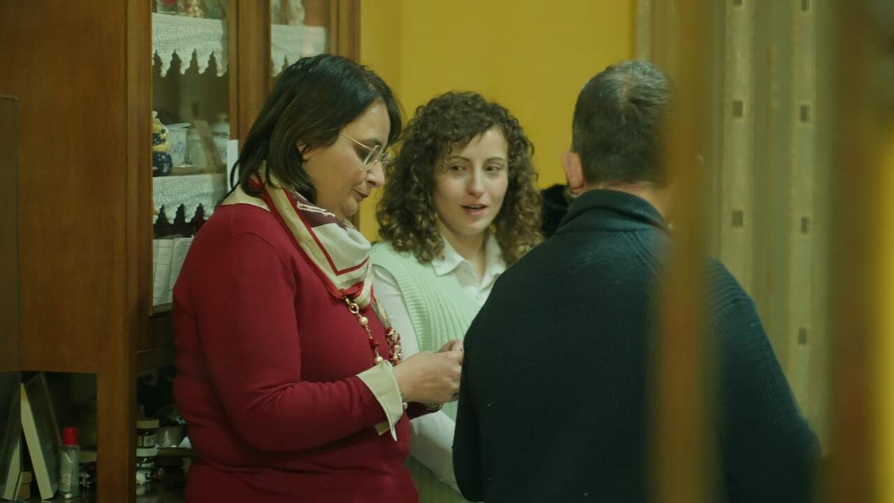 Francesco con l'assistente sociale (al centro) e l'amministratrice di sistegno