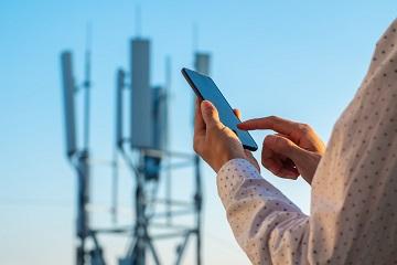Telefonia mobile 360x240